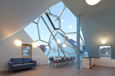 interior room with glass skylight