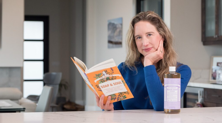 In  Soap & Soul, Lisa Explores:  